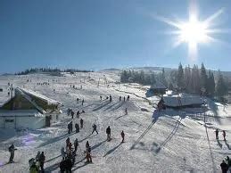 Straja Ski Resort Guide, Location Map & Straja ski holiday accommodation