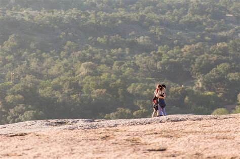 paige + tanner // enchanted rock sunrise proposal — The Hearnes Adventure Photography