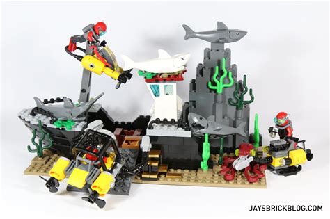 Review: LEGO 60095 – Deep Sea Exploration Vessel – Jay's Brick Blog