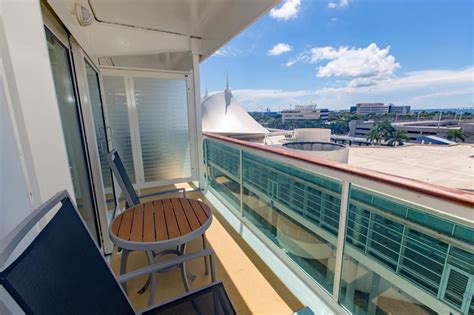 Accessible Ocean-View Cabin with Balcony on Royal Caribbean Mariner of ...