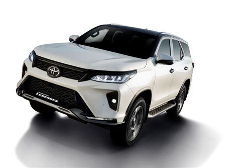 LIVE - 2021 Toyota Fortuner launched with prices starting at Rs. 29.98 Lakh, Fortuner Legender ...