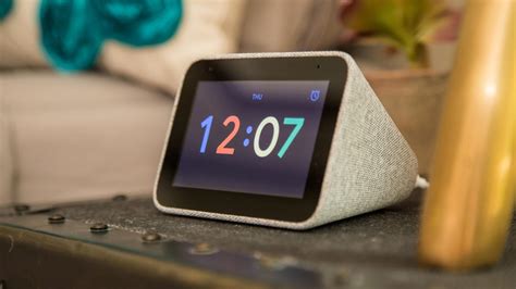 Lenovo Smart Clock review: Google Assistant and a touchscreen help make a better alarm clock - CNET