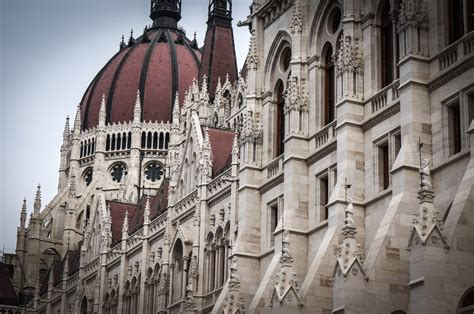 Hungarian Parliament Building | Hooked On Europe