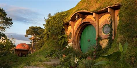 Hobbiton Movie Set Tour | Everything New Zealand