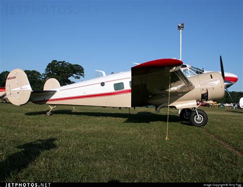 N930R | Beechcraft E18S | Private | Terry Figg | JetPhotos