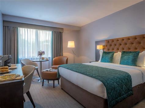 12 Best Hotels in Dublin, From Budget Spots to Luxury Stays