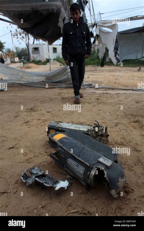 Khan Yunis, Gaza Strip, Palestinian Territory. 13th Mar, 2014. A ...