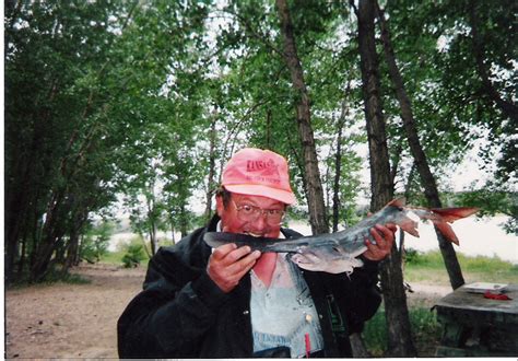 What is a Paddlefish? Are They Good to Eat? | HubPages