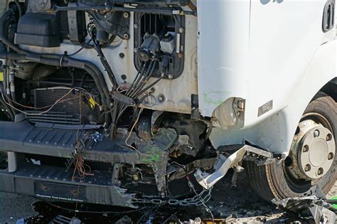 11 Primary Causes of Truck Crashes (And How to Prevent Them) - Motor Era