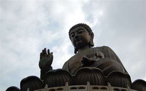 Tian Tan Buddha | | Alluring World