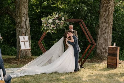 Photo Gallery | Orchard Ridge Farms Wedding Venue