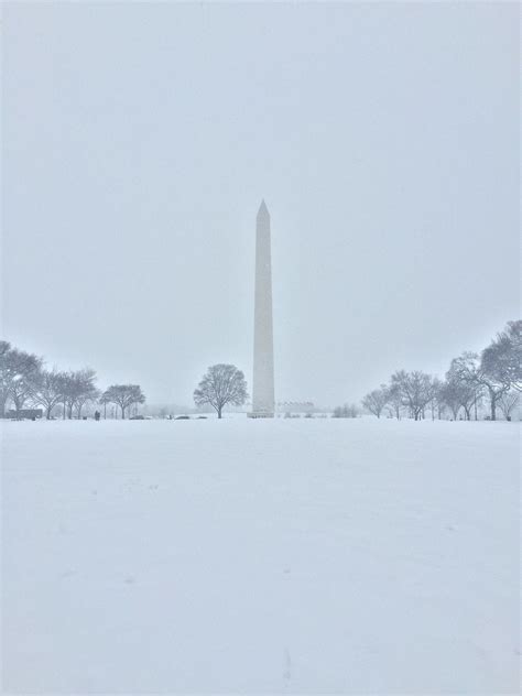 Snowy Washington Monument (Washington, DC) [OC] [1200x1600] : CityPorn