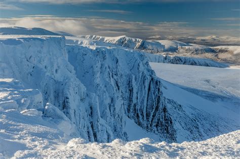 Cairn Gorm and the northern corries (Walkhighlands)