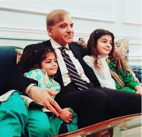 Shehbaz Sharif (Politician) Age, Caste, Wife, Children, Family ...