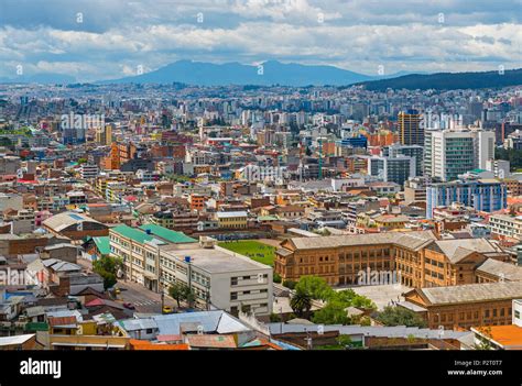 Quito Ecuador Skyline Stock Photos & Quito Ecuador Skyline Stock Images - Alamy