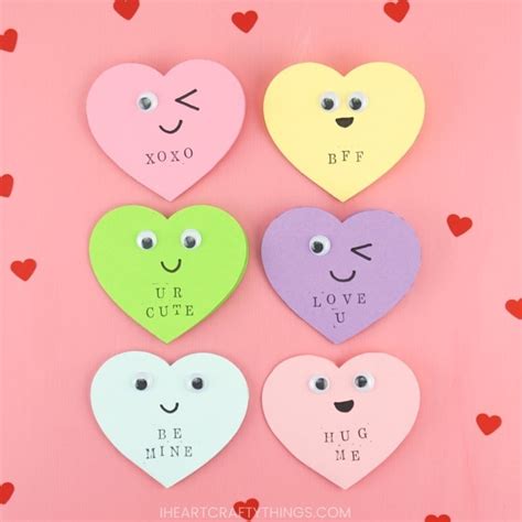 Heart-Shaped Valentine's Day Card - I Heart Crafty Things