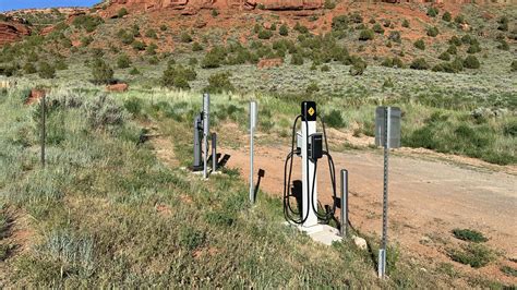 Wyoming's Loneliest EV Chargers Sits In The Middle Of Nowhere | Cowboy ...