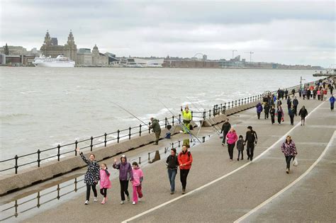 Wirral Coastal Walk - Liverpool Echo