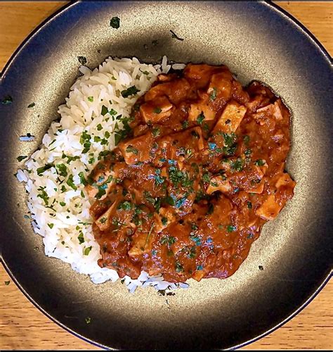 Made a swedish meat classic ”korv stroganoff”. In English sausage stroganoff using a vegan ...