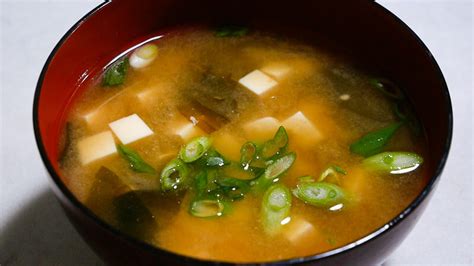 How to Make Miso Soup with Tofu - All Day I Eat - like a shark