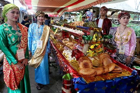 Tausug food fest held in Cotabato | Photos | GMA News Online