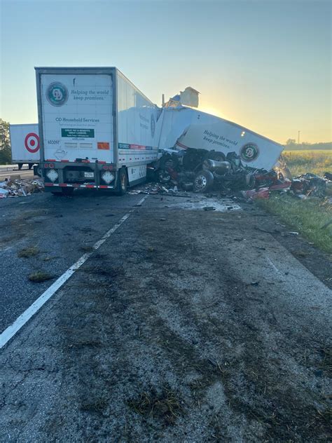 Deadly head-on semi truck crash reported in Indiana