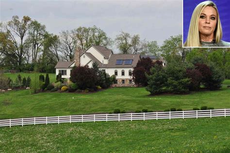 Kate Gosselin Sells Kate Plus 8 House for Nearly $1.1 Million - Best LifeStyle Buzz