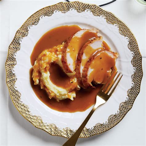 Rich Turkey Gravy recipe | Epicurious.com