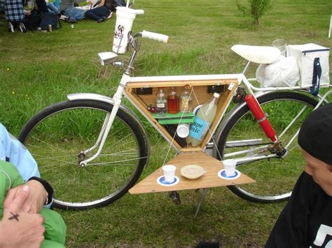 Bicycle bar: The best way to drink in the park today « Mission Mission