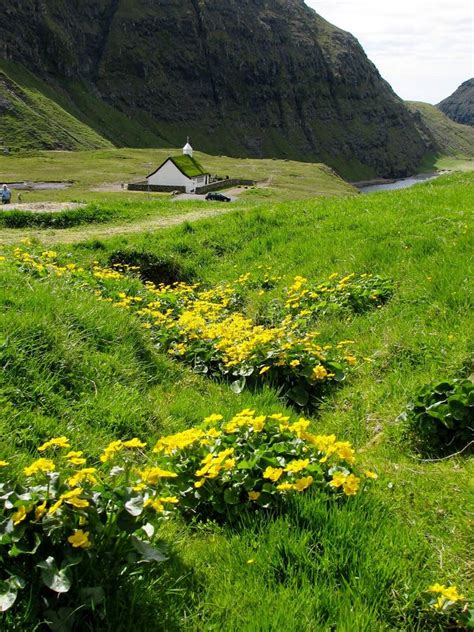 Saksun church editorial image. Image of village, situated - 100245565