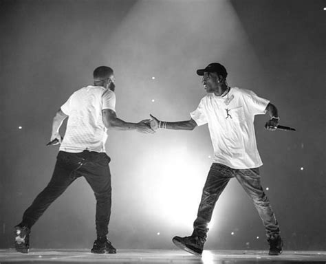 Drake and Travis Scott perform "Sicko Mode" in Toronto: Watch ...