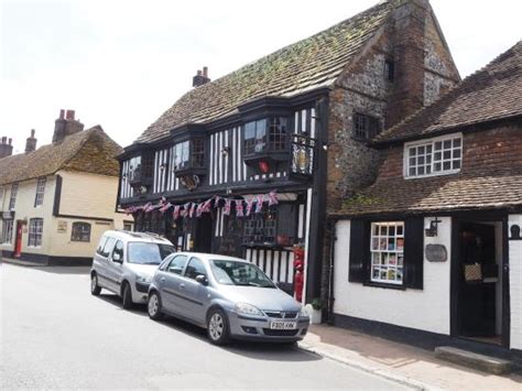 Xmas decorations - Picture of The Star at Alfriston, Alfriston ...