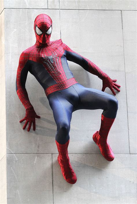 More pics of the Amazing Spider-Man 2 costume – Spider Man Crawlspace