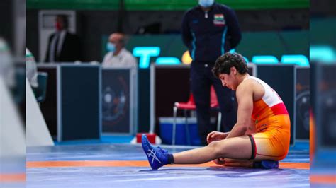 Anshu Malik Profile Tokyo Olympics 2021 Know Your Olympian Wrestling ...