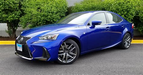 Quick Spin: 2019 Lexus IS 350 F Sport | The Daily Drive | Consumer Guide®