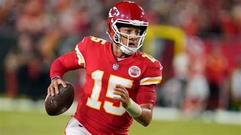 Chiefs TE Travis Kelce on QB Patrick Mahomes: 'He's the Houdini of our era'