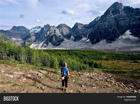 Woman Hiking Mountain Image & Photo (Free Trial) | Bigstock