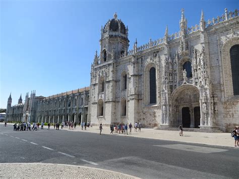 Where to Find the Best Manueline Architecture Across Portugal