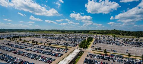 New Economy Parking Lot Adds Option for Travelers - Blue Sky PIT News Site