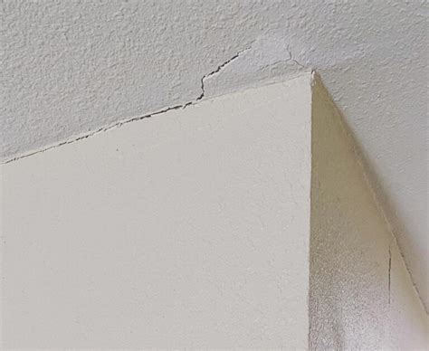 Are My Ceiling Cracks Normal? | Epp Foundation Repair