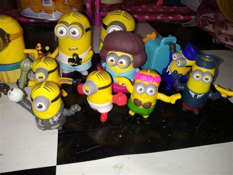 Figure Minion set, Toys & Collectibles, Mainan di Carousell