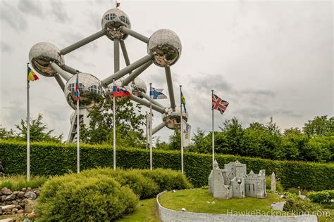 Atomium & Mini-Europe - HawkeBackpacking.com