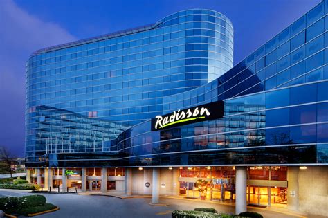 Win FREE hotel stays for LIFE with Radisson | Traveling Canucks