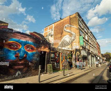 Street art in London, England Stock Photo - Alamy