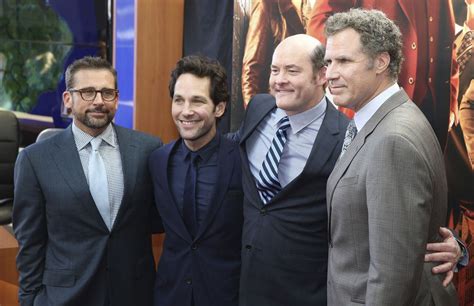 'Anchorman 2' cast sings 'Afternoon Delight'; Mila Kunis pregnancy ...