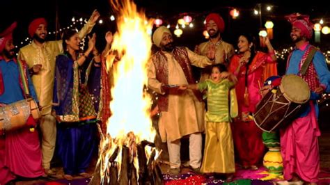 How to Celebrate Lohri in Different Parts of India