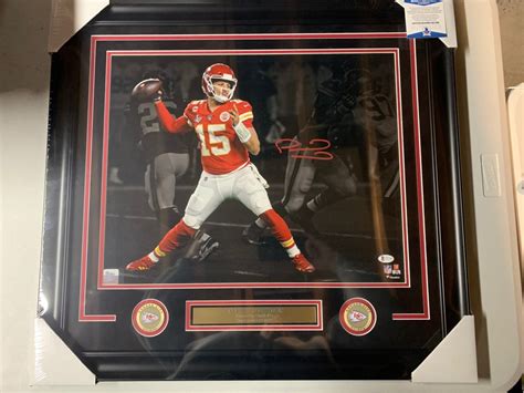 Patrick Mahomes Autograph Signed Chiefs Spotlight 16x20 Photo | Etsy