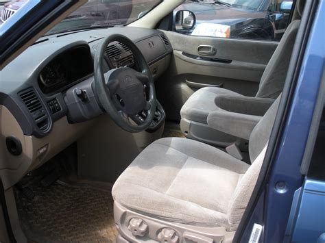 2002 Kia Sedona - Interior Pictures - CarGurus