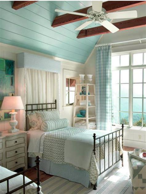 Pin by 🎀 Liveyourdreams 🌸🍃🌸 on ℂoƬƬage TURQUOİSE | Home bedroom, Home decor bedroom, Relaxing ...