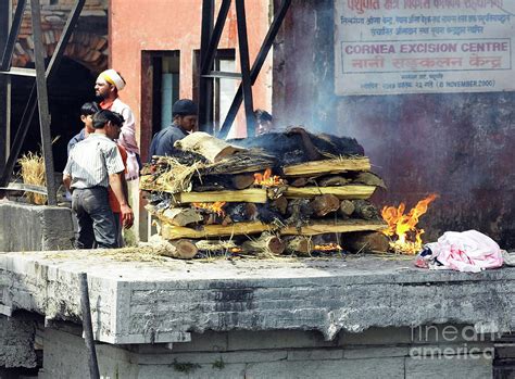 Hindu Cremation Ceremony Photograph by Steve Allen/science Photo Library - Fine Art America